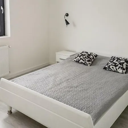 Six Bedroom Holiday In 펜션